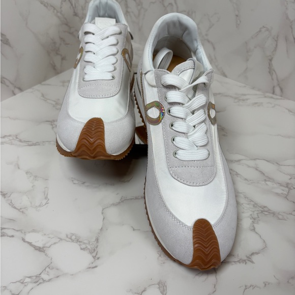 A-1CS-5: GYM SHOES: White & Tan Sneakers w/Iridescent Ribbon Accent, Unisex,NWOT - Picture 7 of 16